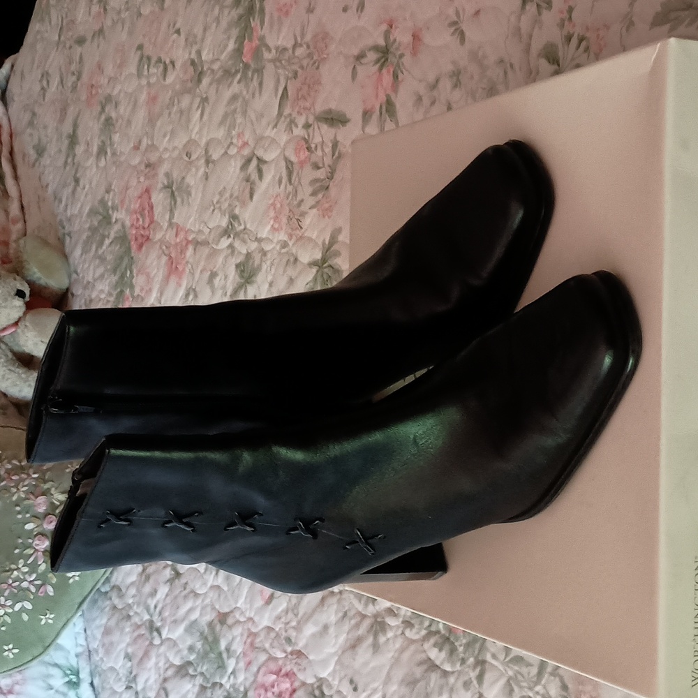 Black ankle boots. Size 8 1/2. Gently worn.